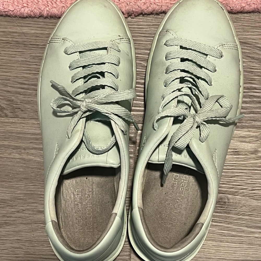 Everlane everyday sneaker